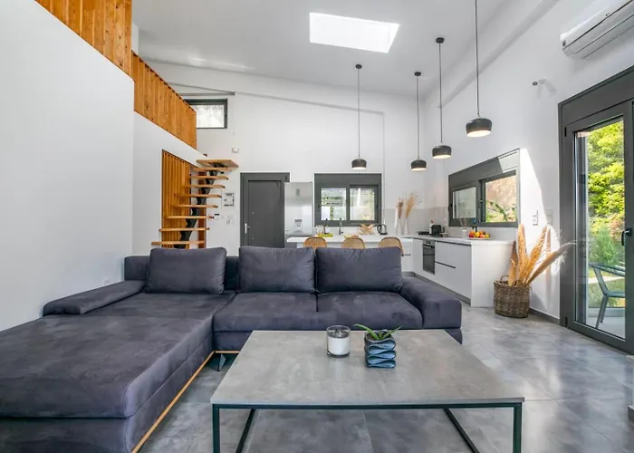 Hill Lefkada Maisonette *